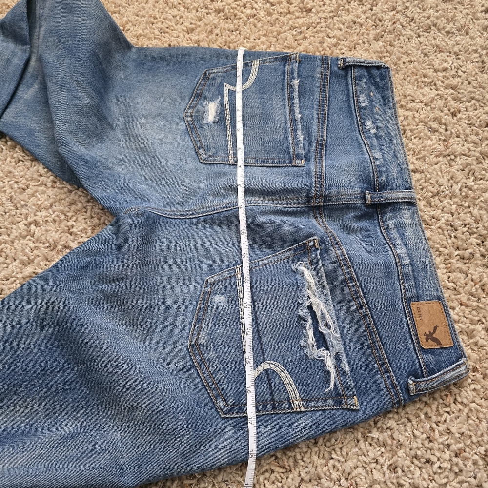 American Eagle Distressed Tomgirl Jeans - Picture 13 of 13
